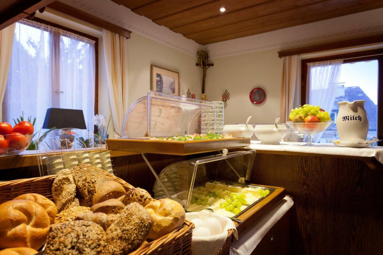 Hotel Garni Wenglhof Санкт Гилген Екстериор снимка